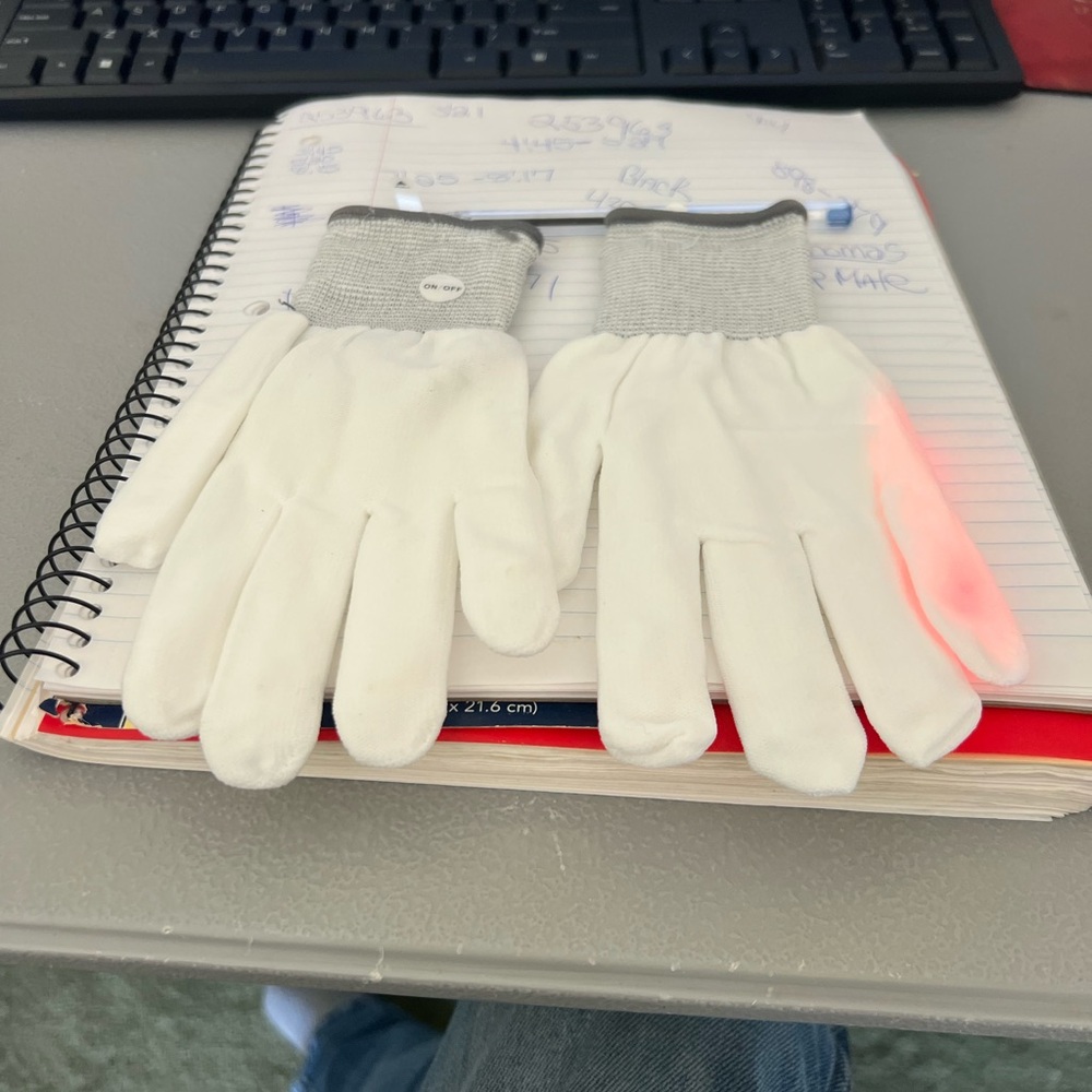 White led light up gloves